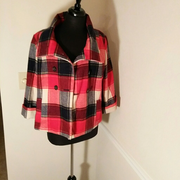 Hollister brand Red/Black/Cream Plaid Jacket - Picture 2 of 4